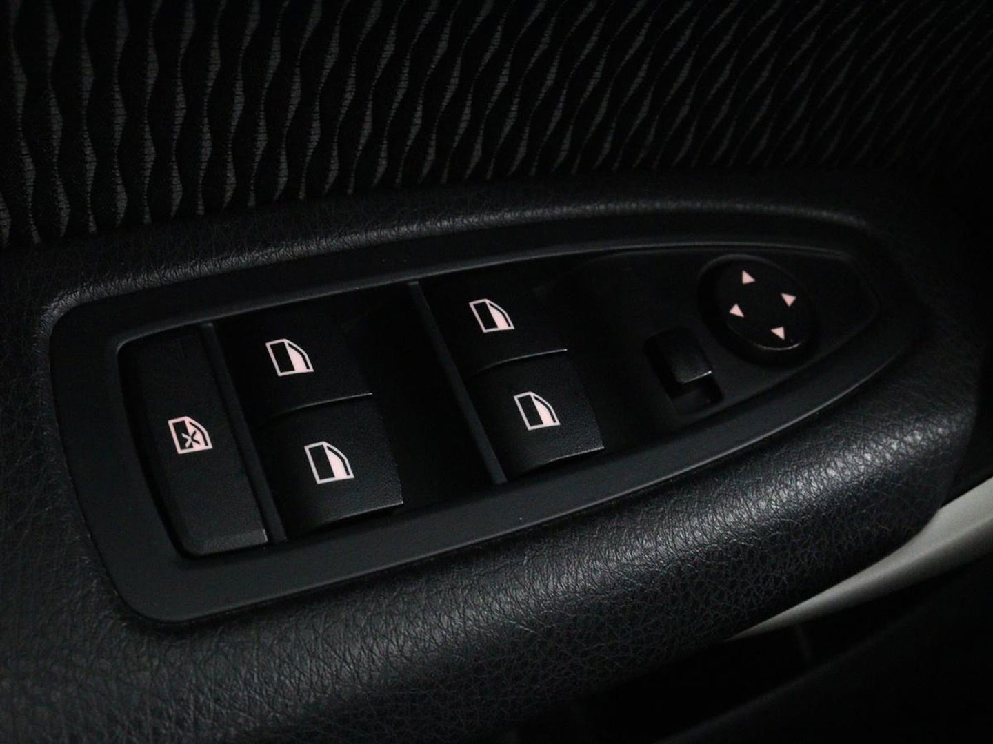 BMW 1-serie 118i Executive | Full LED | Navigatie | Climate control | Cruise control | Parkeerhulp | Bluetooth | Sportstuur
