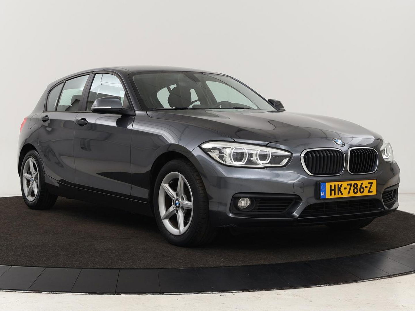 BMW 1-serie 118i Executive | Full LED | Navigatie | Climate control | Cruise control | Parkeerhulp | Bluetooth | Sportstuur