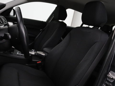 BMW 1-serie 118i Executive | Full LED | Navigatie | Climate control | Cruise control | Parkeerhulp | Bluetooth | Sportstuur