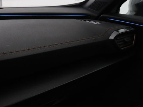 CUPRA Formentor 1.4 eHybrid | Stoel & Stuurverwarming | Camera | Adaptive cruise | Carplay | Full LED | Sfeerverlichting