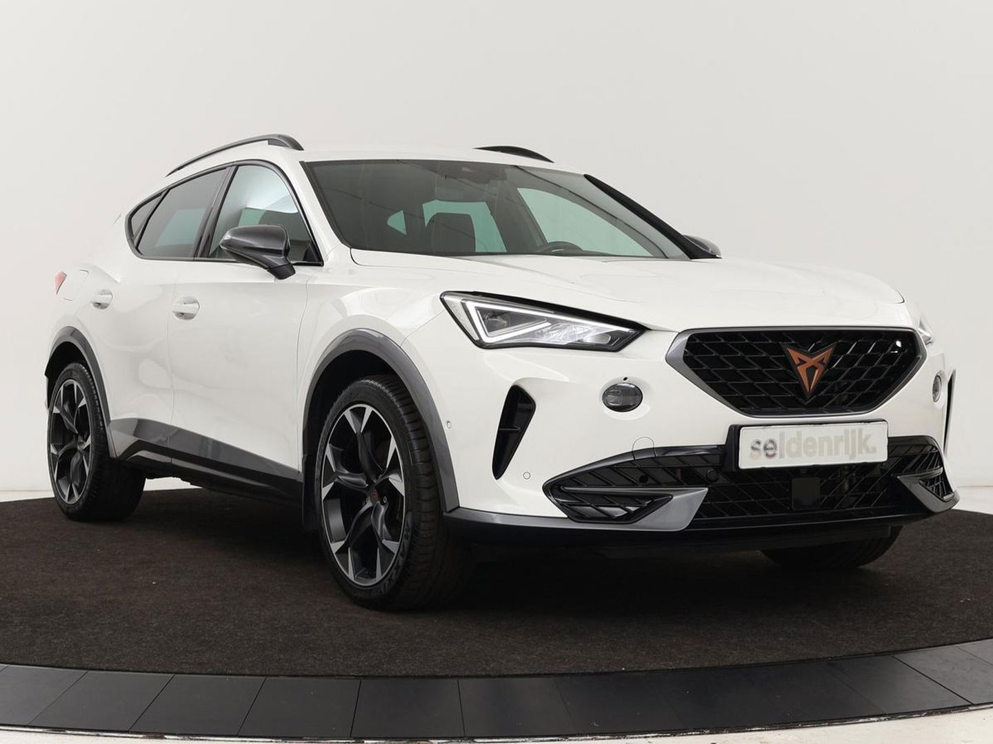 CUPRA Formentor 1.4 eHybrid | Stoel & Stuurverwarming | Camera | Adaptive cruise | Carplay | Full LED | Sfeerverlichting