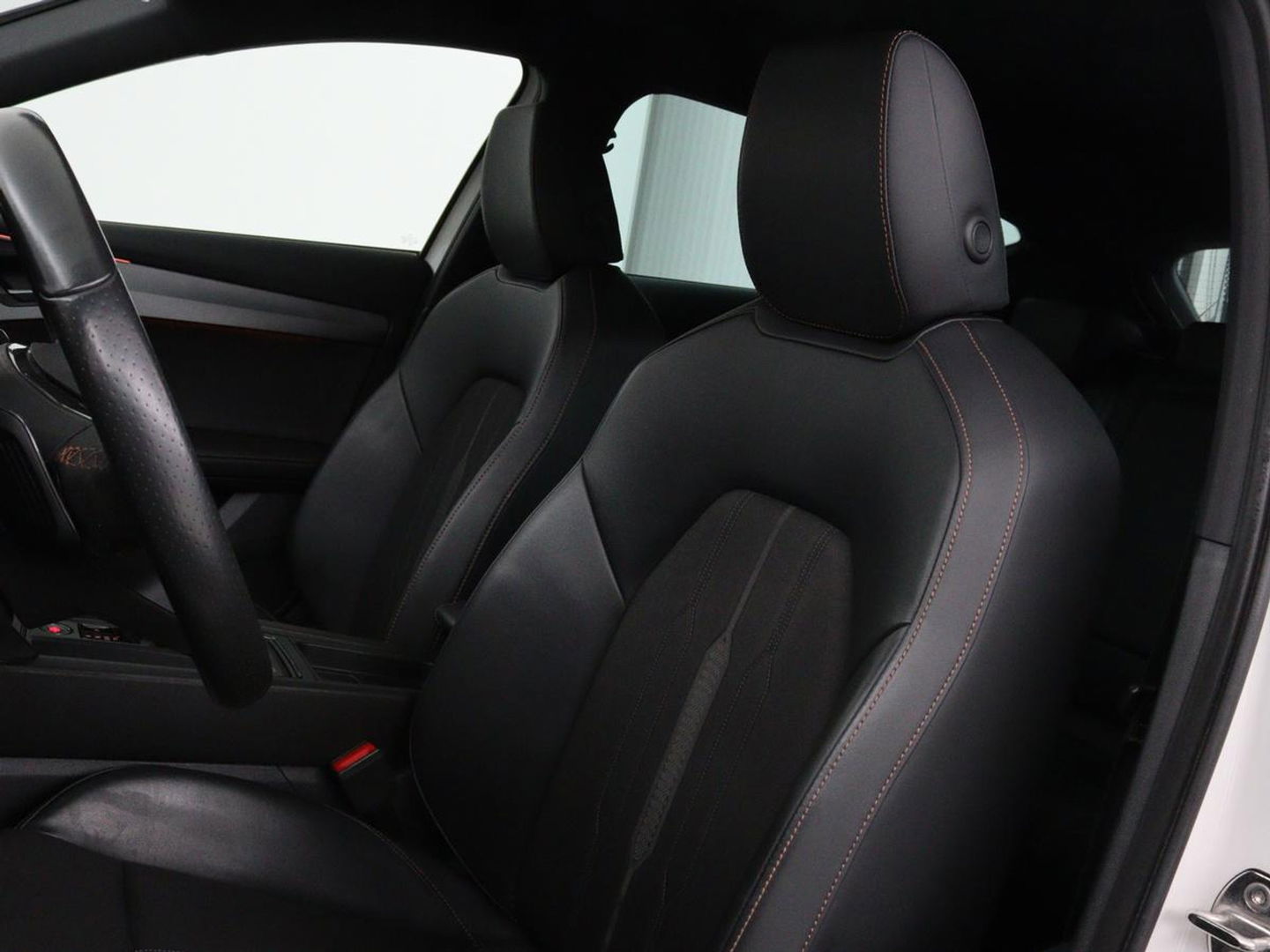 CUPRA Formentor 1.4 eHybrid | Stoel & Stuurverwarming | Camera | Adaptive cruise | Carplay | Full LED | Sfeerverlichting