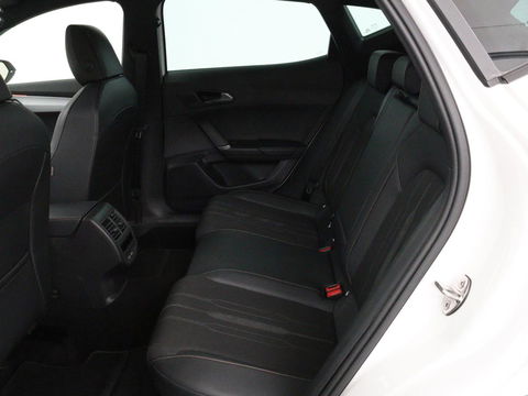 CUPRA Formentor 1.4 eHybrid | Stoel & Stuurverwarming | Camera | Adaptive cruise | Carplay | Full LED | Sfeerverlichting