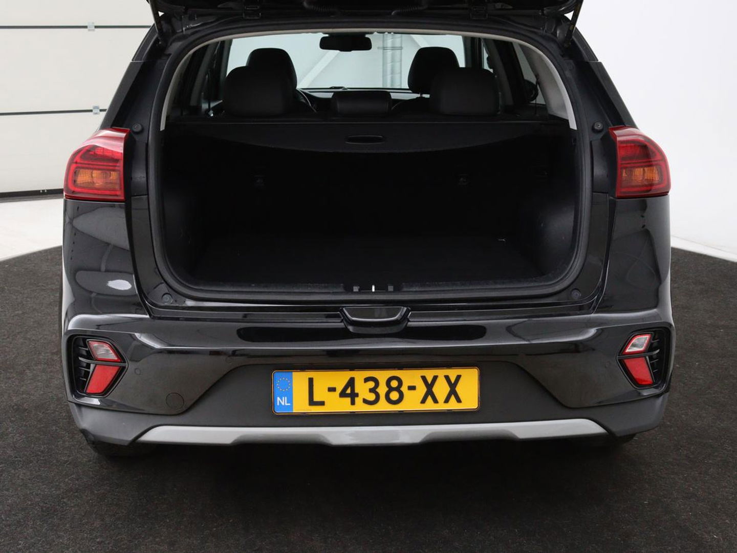 Kia Niro 1.6 GDi H. Dyn.Pl.L | Trekhaak afneembaar | Leder | Adaptive cruise | Camera | Carplay | Climate control | DAB | Navigatie