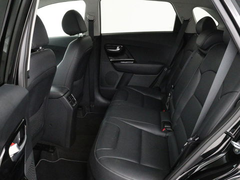 Kia Niro 1.6 GDi H. Dyn.Pl.L | Trekhaak afneembaar | Leder | Adaptive cruise | Camera | Carplay | Climate control | DAB | Navigatie