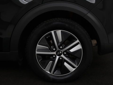 Kia Niro 1.6 GDi H. Dyn.Pl.L | Trekhaak afneembaar | Leder | Adaptive cruise | Camera | Carplay | Climate control | DAB | Navigatie