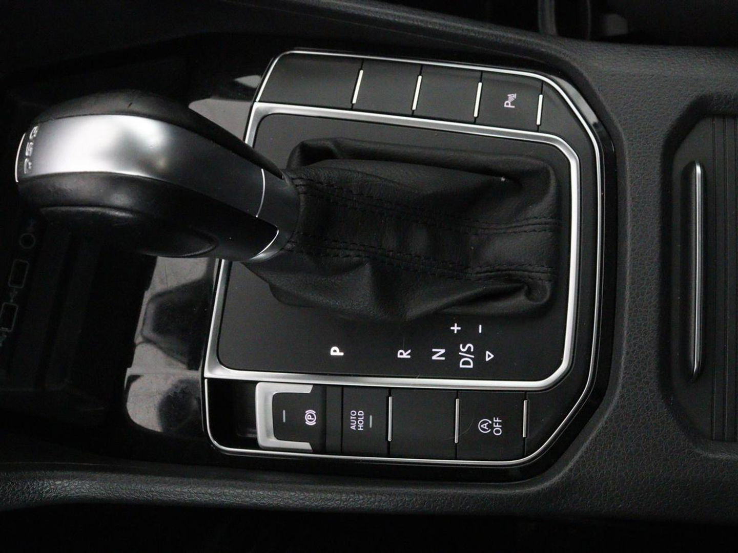 Volkswagen Golf Sportsvan 1.0 TSI Comfortline | Adaptive cruise | Carplay | Camera |Navigatie | DSG automaat