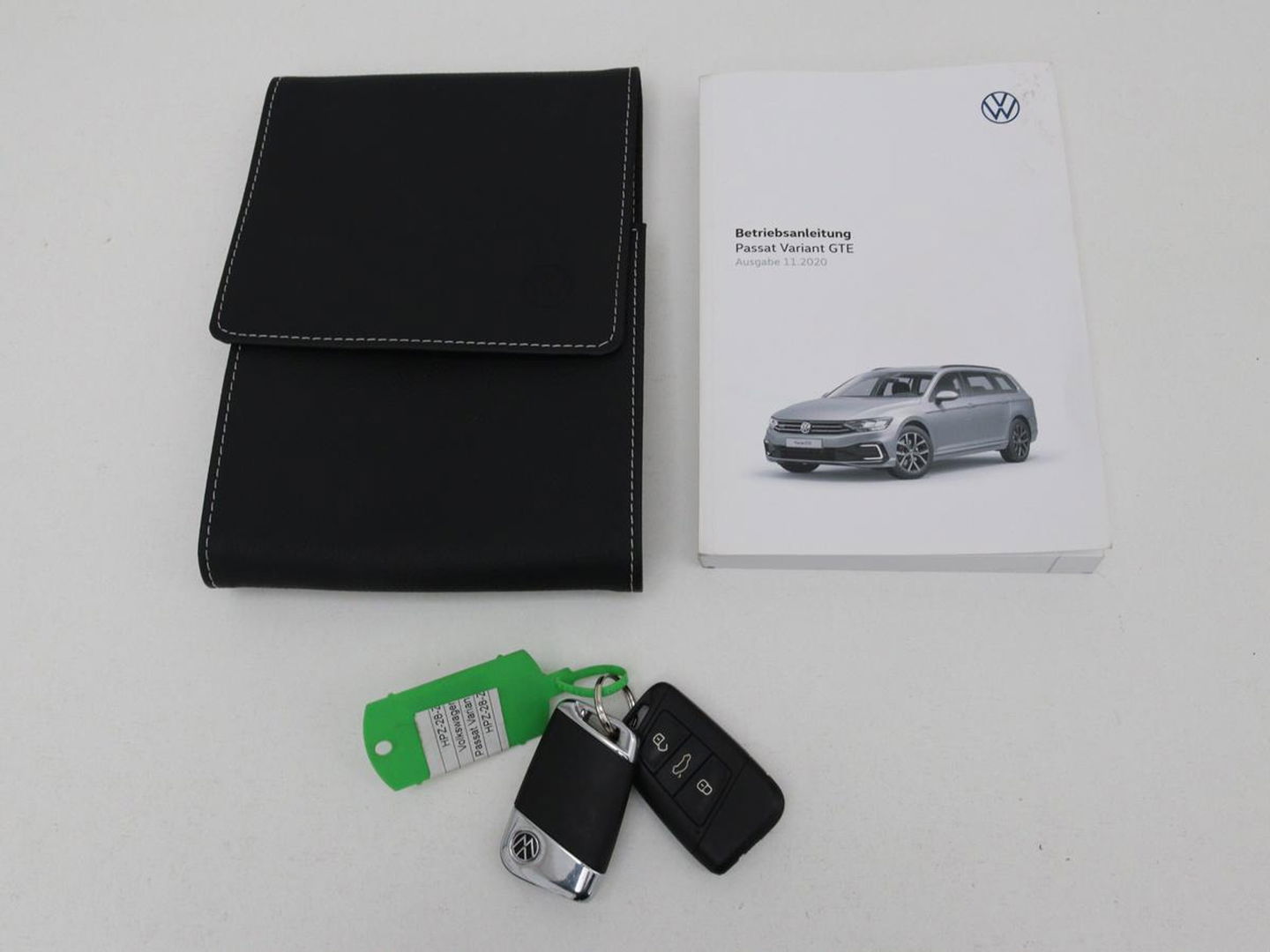 Volkswagen Passat 1.4 TSI PHEV GTE | Adaptive cruise | Trekhaak wegklapbaar | Stoelverwarming |  Navigatie | Full LED