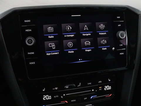 Volkswagen Passat 1.4 TSI PHEV GTE | Adaptive cruise | Trekhaak wegklapbaar | Stoelverwarming |  Navigatie | Full LED