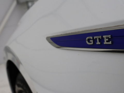 Volkswagen Passat 1.4 TSI PHEV GTE | Adaptive cruise | Trekhaak wegklapbaar | Stoelverwarming |  Navigatie | Full LED