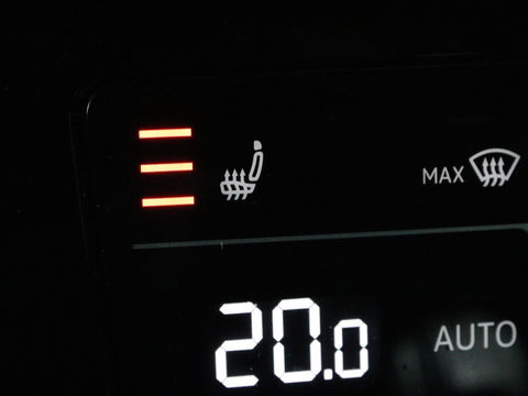 Volkswagen Passat 1.4 TSI PHEV GTE | Adaptive cruise | Trekhaak wegklapbaar | Stoelverwarming |  Navigatie | Full LED