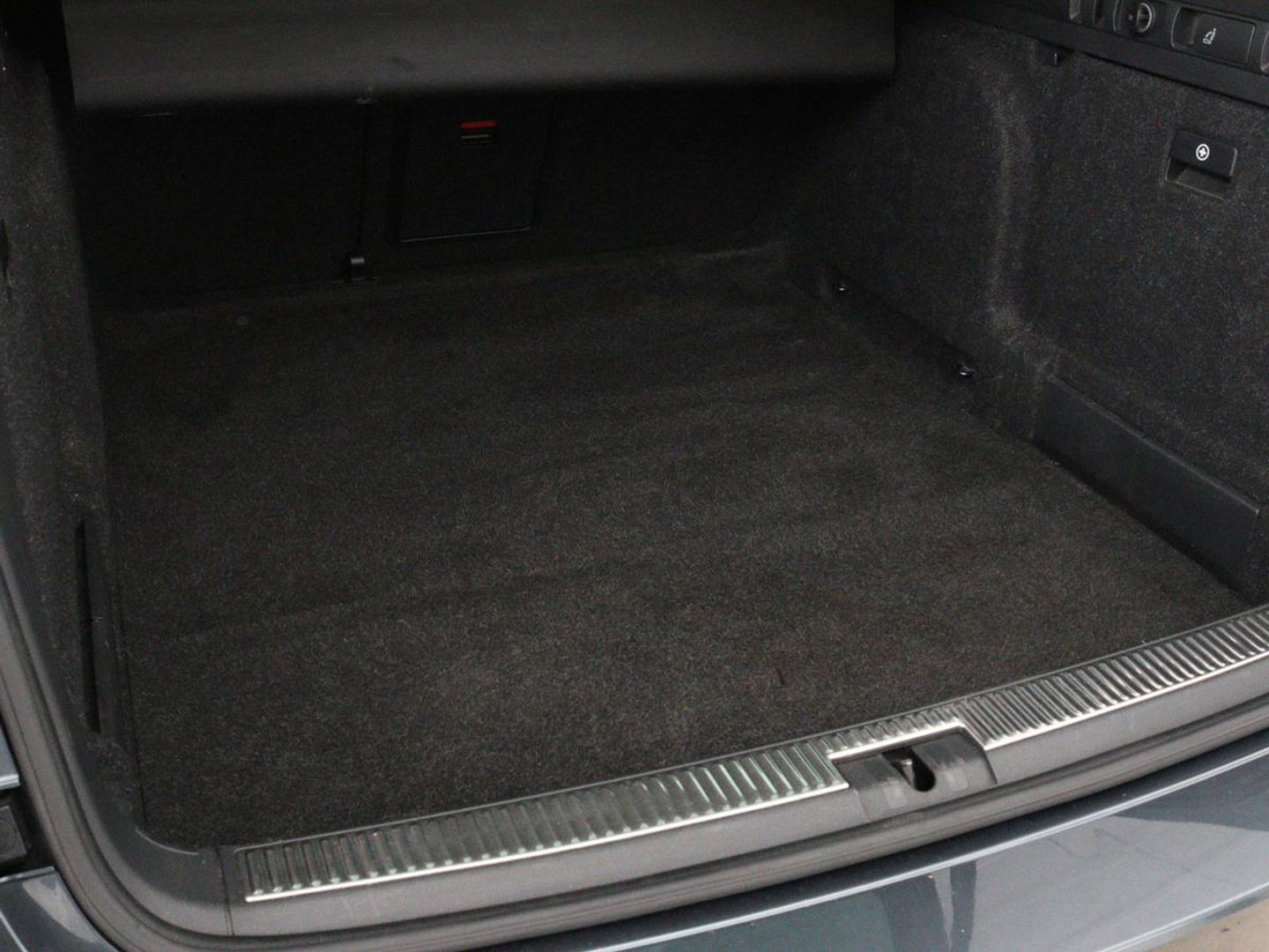 Škoda Superb 1.4 TSI Ambition | Panoramadak | Stoelverwarming | Trekhaak | Carplay | Memory | Navigatie | Climate control