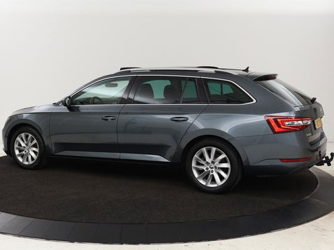 Škoda Superb 1.4 TSI Ambition | Panoramadak | Stoelverwarming | Trekhaak | Carplay | Memory | Navigatie | Climate control