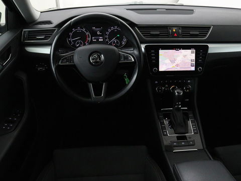 Škoda Superb 1.4 TSI Ambition | Panoramadak | Stoelverwarming | Trekhaak | Carplay | Memory | Navigatie | Climate control