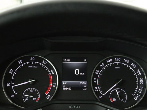 Škoda Superb 1.4 TSI Ambition | Panoramadak | Stoelverwarming | Trekhaak | Carplay | Memory | Navigatie | Climate control