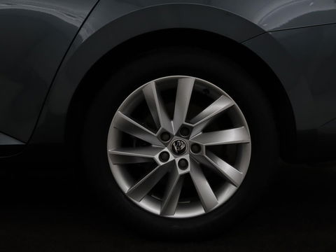 Škoda Superb 1.4 TSI Ambition | Panoramadak | Stoelverwarming | Trekhaak | Carplay | Memory | Navigatie | Climate control