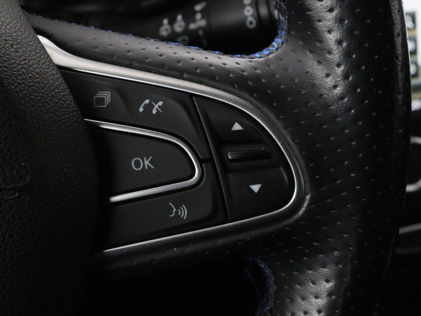 Renault Mégane Estate 1.2 TCe GT-Line | Leder | Stoelverwarming | Camera | Cruise control | Trekhaak | LED | Navigatie | Sfeerverlichting | BOSE audio