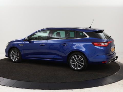 Renault Mégane Estate 1.2 TCe GT-Line | Leder | Stoelverwarming | Camera | Cruise control | Trekhaak | LED | Navigatie | Sfeerverlichting | BOSE audio