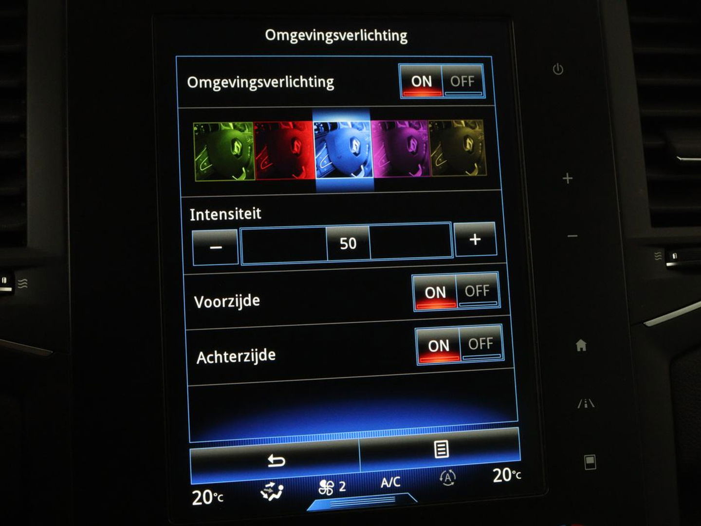 Renault Mégane Estate 1.2 TCe GT-Line | Leder | Stoelverwarming | Camera | Cruise control | Trekhaak | LED | Navigatie | Sfeerverlichting | BOSE audio