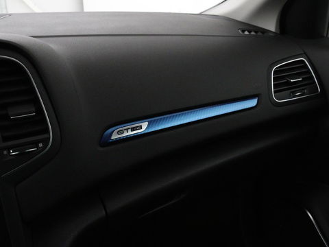 Renault Mégane Estate 1.2 TCe GT-Line | Leder | Stoelverwarming | Camera | Cruise control | Trekhaak | LED | Navigatie | Sfeerverlichting | BOSE audio
