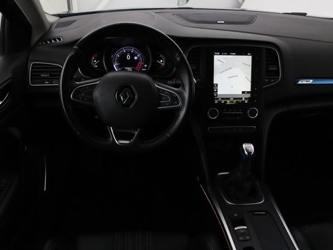 Renault Mégane Estate 1.2 TCe GT-Line | Leder | Stoelverwarming | Camera | Cruise control | Trekhaak | LED | Navigatie | Sfeerverlichting | BOSE audio