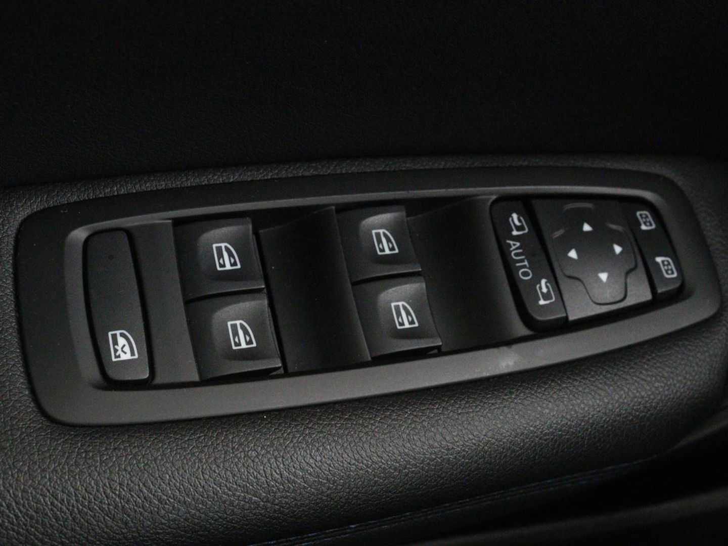 Renault Mégane Estate 1.2 TCe GT-Line | Leder | Stoelverwarming | Camera | Cruise control | Trekhaak | LED | Navigatie | Sfeerverlichting | BOSE audio