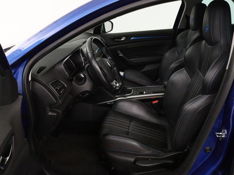 Renault Mégane Estate 1.2 TCe GT-Line | Leder | Stoelverwarming | Camera | Cruise control | Trekhaak | LED | Navigatie | Sfeerverlichting | BOSE audio