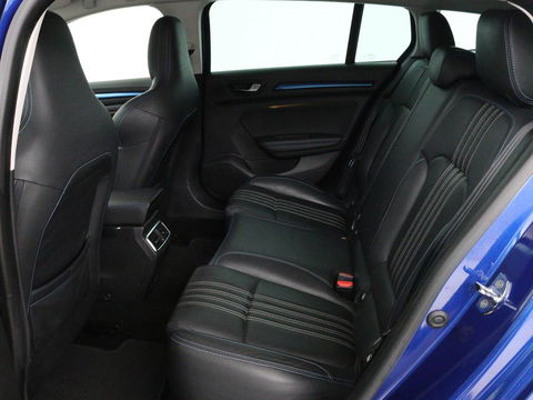 Renault Mégane Estate 1.2 TCe GT-Line | Leder | Stoelverwarming | Camera | Cruise control | Trekhaak | LED | Navigatie | Sfeerverlichting | BOSE audio