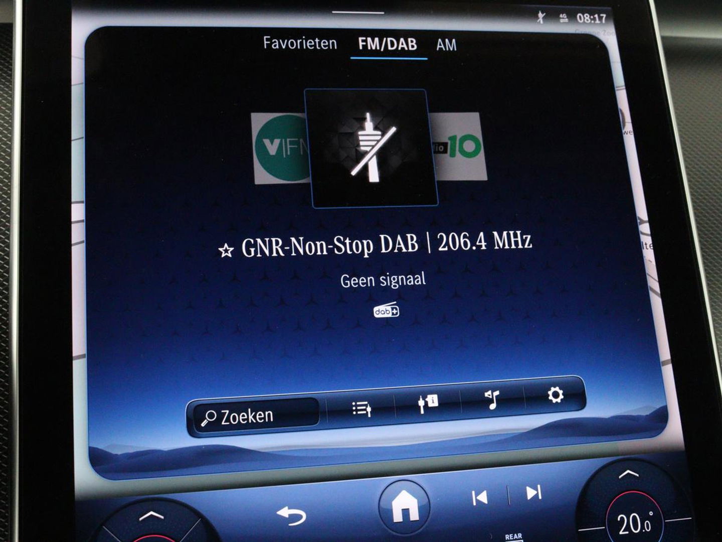 Mercedes-Benz C-Klasse 300e AMG Night | Adaptive cruise | Stoelverwarming | Trekhaak | Carplay | Camera | Sfeerverlichting | Full LED
