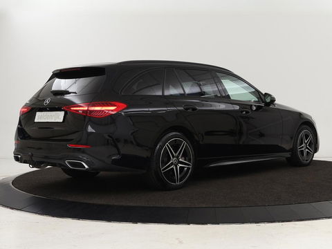 Mercedes-Benz C-Klasse 300e AMG Night | Adaptive cruise | Stoelverwarming | Trekhaak | Carplay | Camera | Sfeerverlichting | Full LED