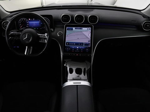 Mercedes-Benz C-Klasse 300e AMG Night | Adaptive cruise | Stoelverwarming | Trekhaak | Carplay | Camera | Sfeerverlichting | Full LED
