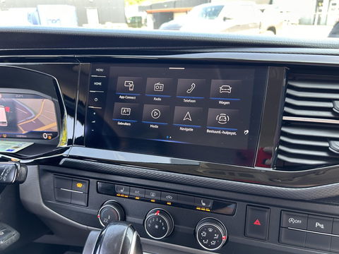 Volkswagen Transporter 2.0 TDI L2H1 DC Bulli 199PK | 2x Schuif | LEDER | 12 MND APK |ISOFIX