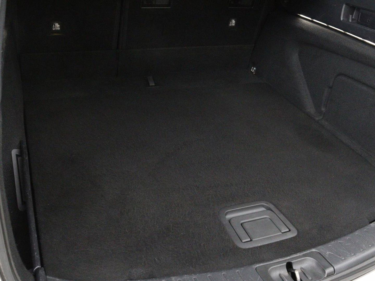 Toyota Corolla Touring Sports 2.0 Hybrid Business Plus | Stoelverwarming | Adaptive cruise | Full LED | Carplay | Keyless | Climate control | Camera