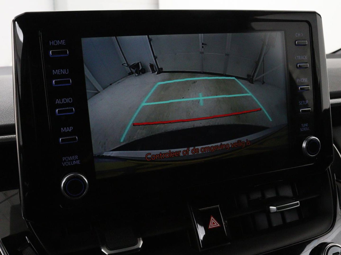 Toyota Corolla Touring Sports 2.0 Hybrid Business Plus | Stoelverwarming | Adaptive cruise | Full LED | Carplay | Keyless | Climate control | Camera
