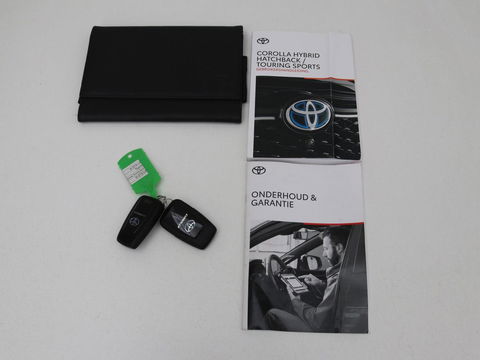 Toyota Corolla Touring Sports 2.0 Hybrid Business Plus | Stoelverwarming | Adaptive cruise | Full LED | Carplay | Keyless | Climate control | Camera