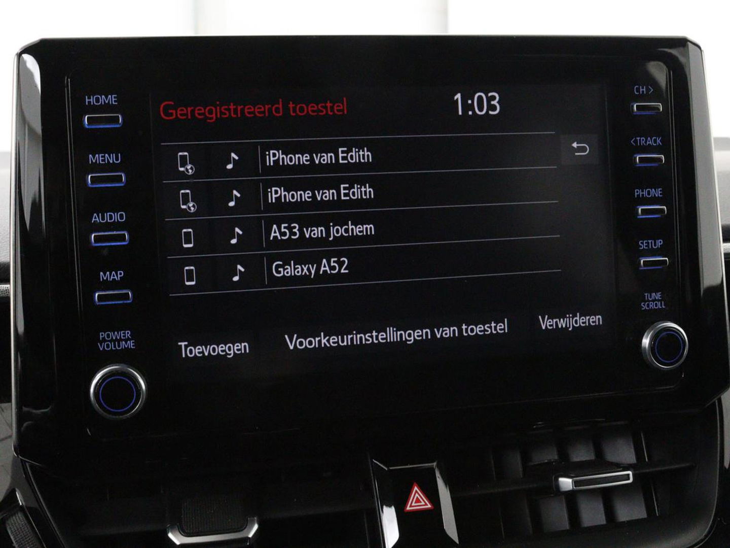 Toyota Corolla Touring Sports 2.0 Hybrid Business Plus | Stoelverwarming | Adaptive cruise | Full LED | Carplay | Keyless | Climate control | Camera