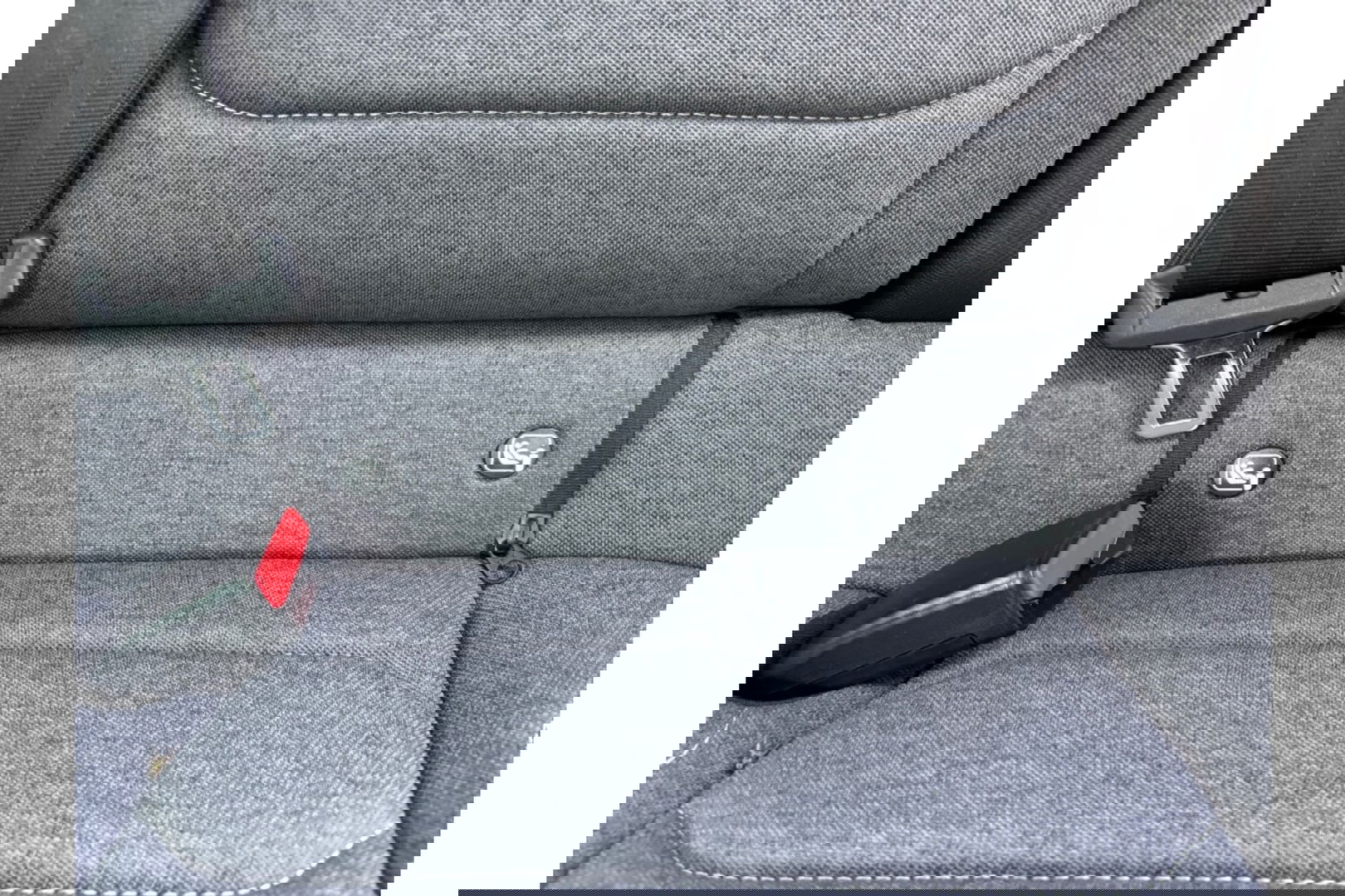 Citroën C4 X 1.2 PT. SPORT PACK AUTOMAAT NAVI WIDESCREEN PDC-CAMERA.