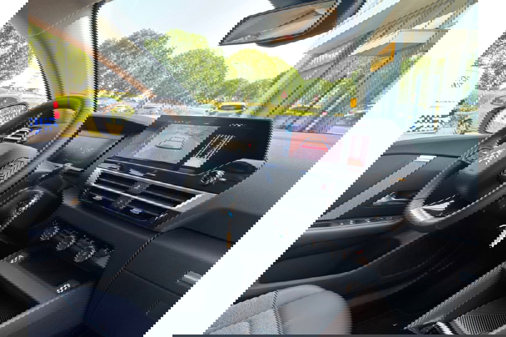 Citroën C4 X 1.2 PT. SPORT PACK AUTOMAAT NAVI WIDESCREEN PDC-CAMERA.