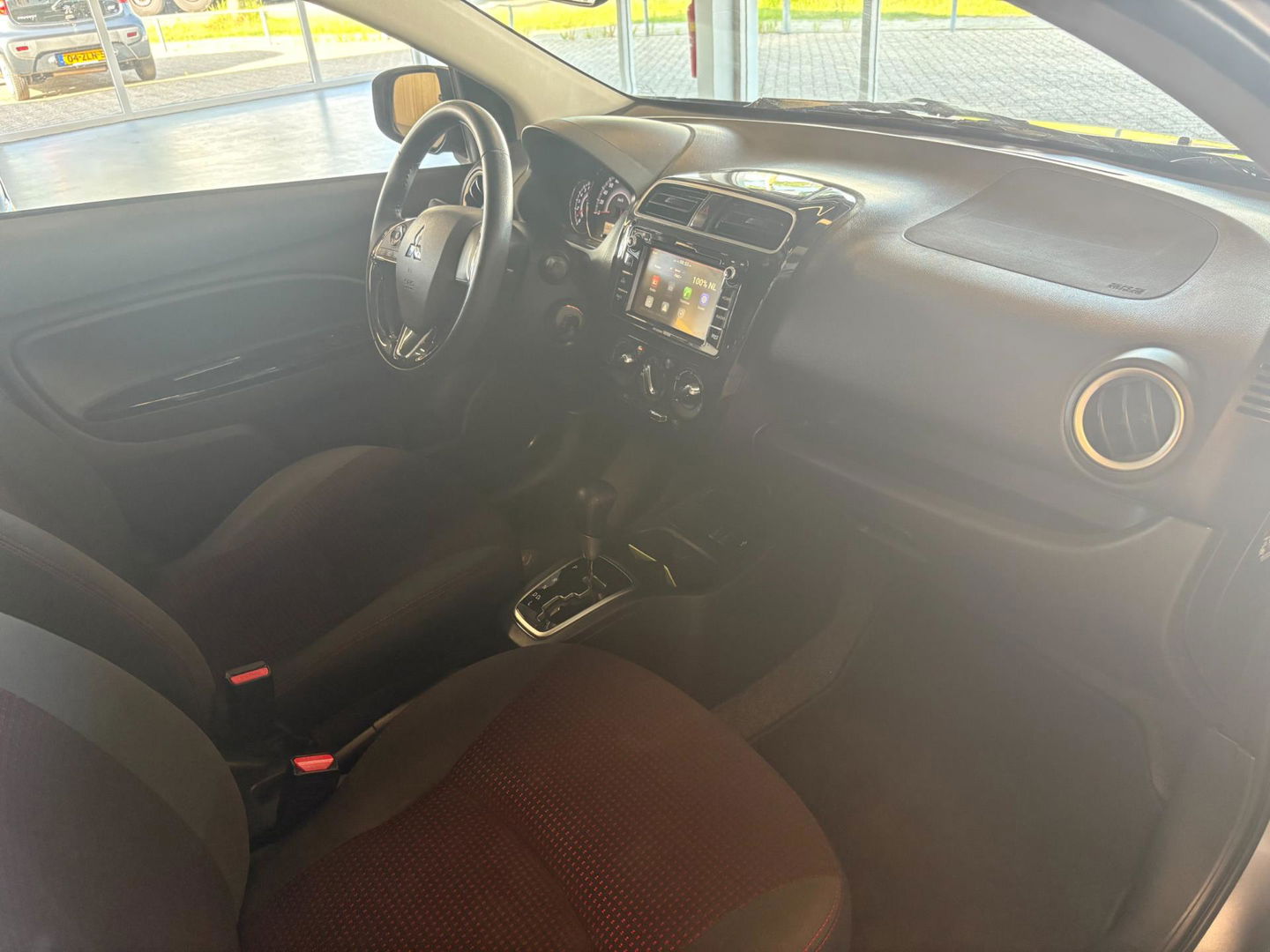 Mitsubishi Space Star 1.2 Two-Tone