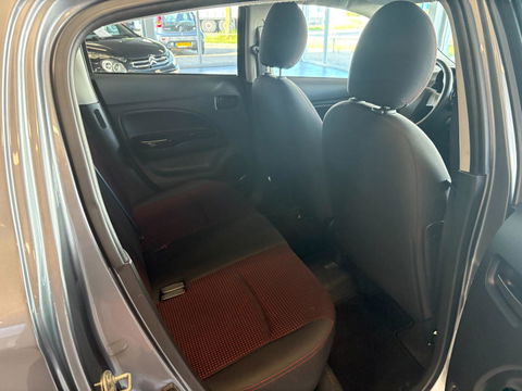 Mitsubishi Space Star 1.2 Two-Tone
