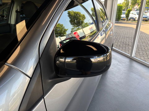 Mitsubishi Space Star 1.2 Two-Tone