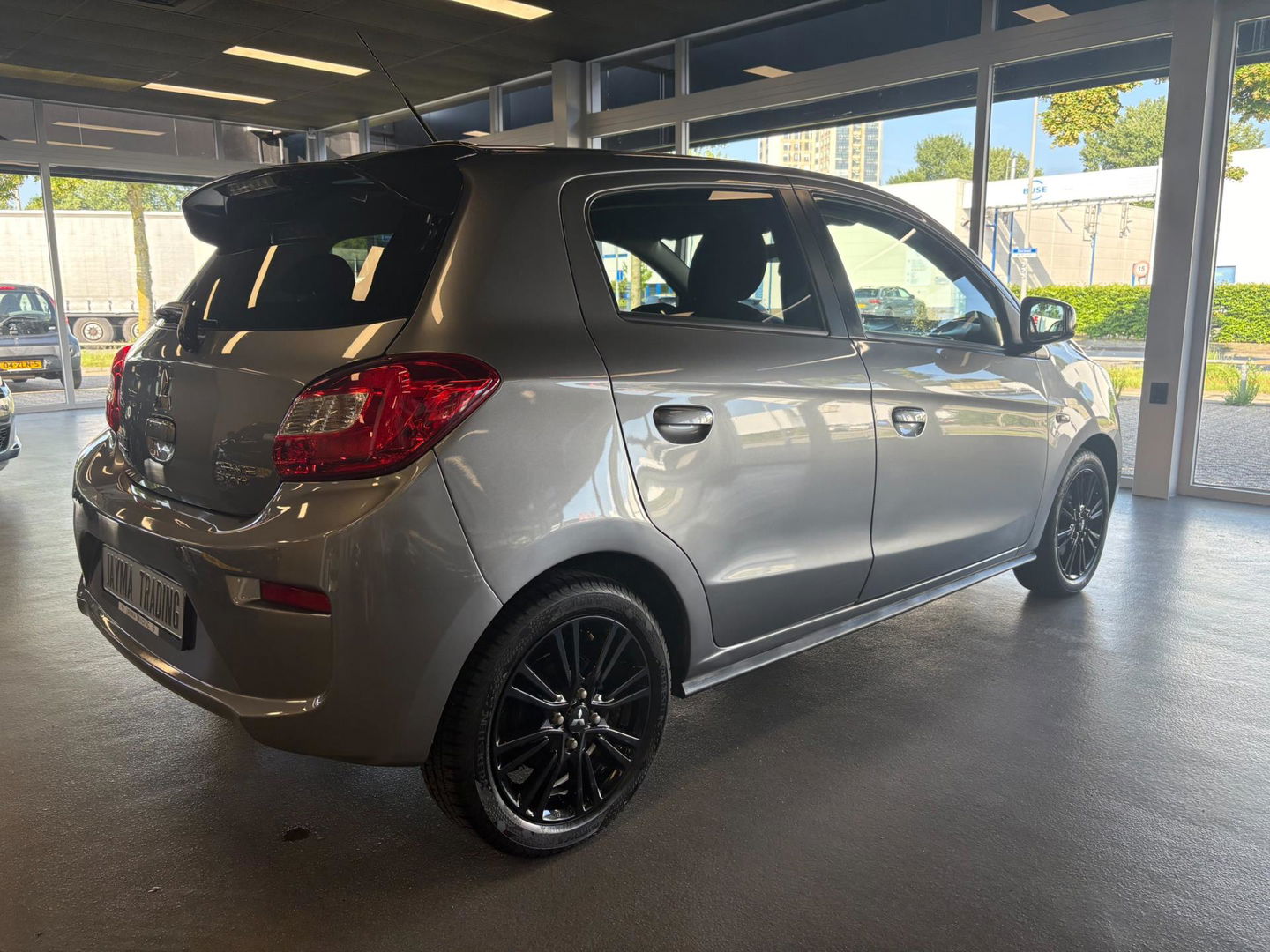 Mitsubishi Space Star 1.2 Two-Tone