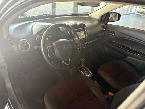 Mitsubishi Space Star 1.2 Two-Tone