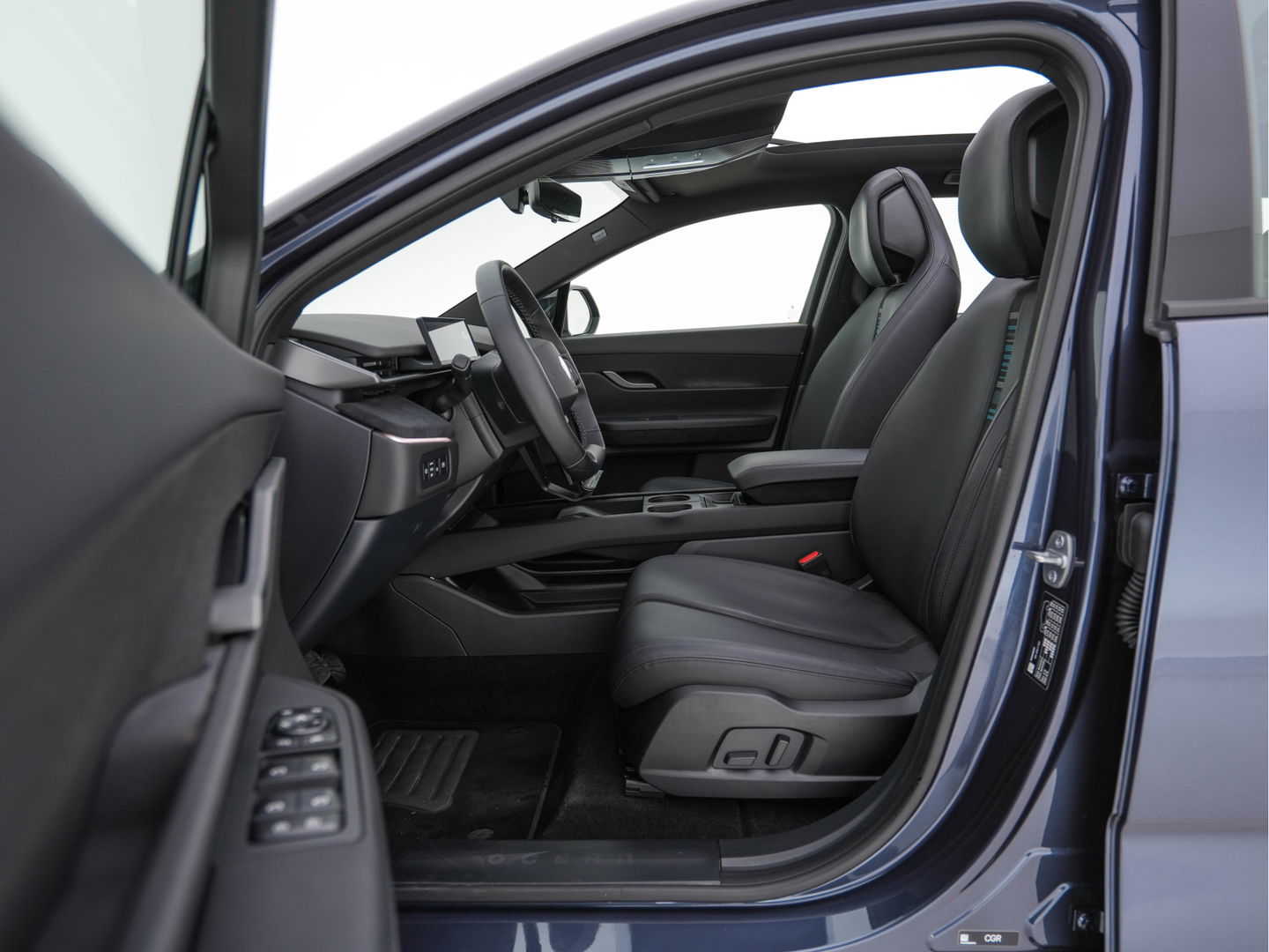 Fisker Ocean Extreme 113kWh [ 3-Fase ] Aut. (INCL-BTW) *HEATPUMP | PANO | LUXURY-LEATHER | FULL-LED | ADAPTIVE-CRUISE | TOP-VIEW | MEMORY-PACK | BLINDSPOT | DIGI-COCKPIT | KEYLESS | DAB+ | SOLAR-ROOF | COMFORTSEATS | CARPLAY | TOW