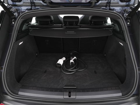 Fisker Ocean Extreme 113kWh [ 3-Fase ] Aut. (INCL-BTW) *HEATPUMP | PANO | LUXURY-LEATHER | FULL-LED | ADAPTIVE-CRUISE | TOP-VIEW | MEMORY-PACK | BLINDSPOT | DIGI-COCKPIT | KEYLESS | DAB+ | SOLAR-ROOF | COMFORTSEATS | CARPLAY | TOW