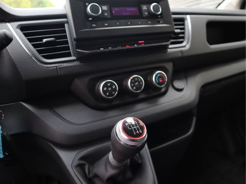 Renault Trafic 2.0 dCi 130 pk T30 L2 Lang - Trekhaak - Cruise - Airco