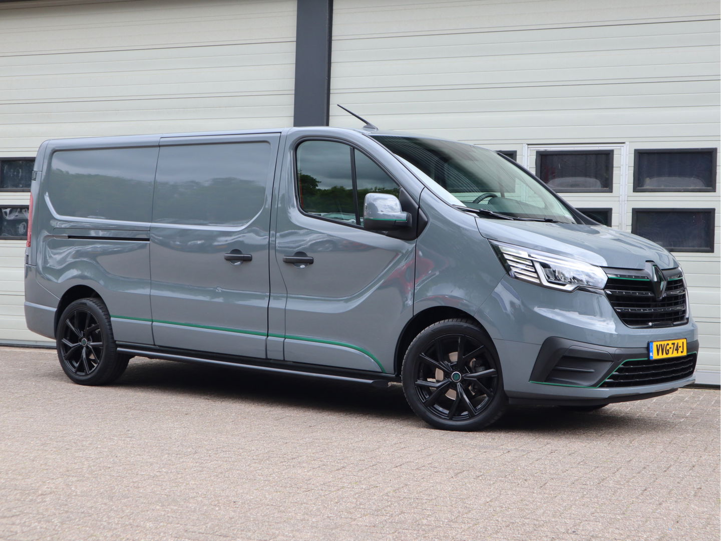 Renault Trafic 2.0 dCi 130 pk T30 L2 Lang - Trekhaak - Cruise - Airco