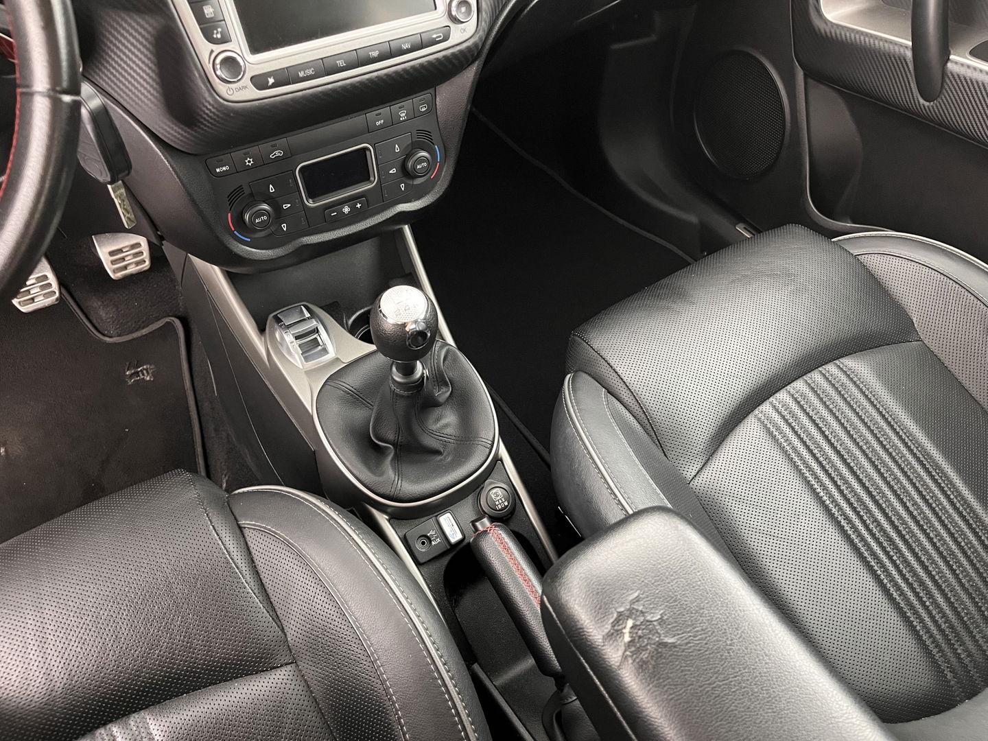 Alfa Romeo MiTo 1.3 JTDm ECO Distinctive Premium-Plus-Pack *LUXURY-LEATHER | SPORT-SEATS | NAVI-FULLMAP | ECC | PDC | CRUISE | 17''ALU *