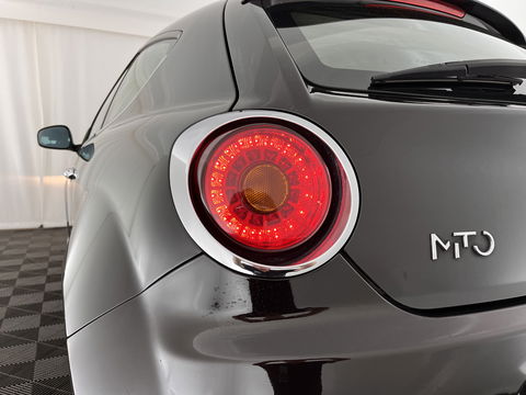 Alfa Romeo MiTo 1.3 JTDm ECO Distinctive Premium-Plus-Pack *LUXURY-LEATHER | SPORT-SEATS | NAVI-FULLMAP | ECC | PDC | CRUISE | 17''ALU *