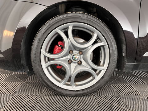 Alfa Romeo MiTo 1.3 JTDm ECO Distinctive Premium-Plus-Pack *LUXURY-LEATHER | SPORT-SEATS | NAVI-FULLMAP | ECC | PDC | CRUISE | 17''ALU *